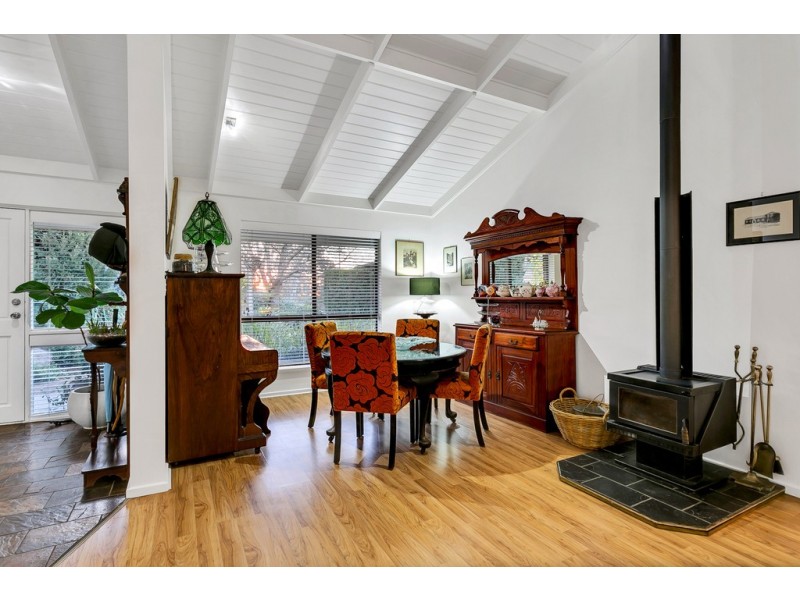 9 Rudge Close, Happy Valley SA 5159