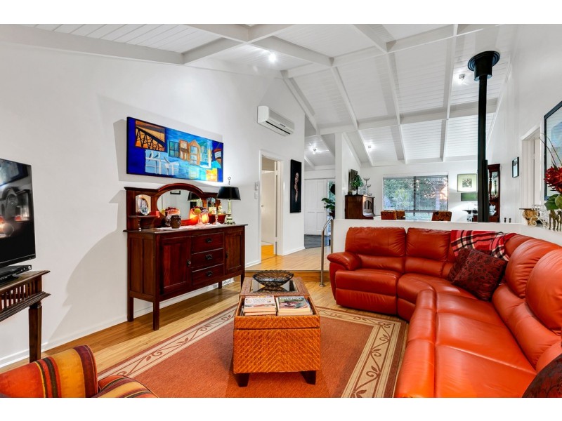 9 Rudge Close, Happy Valley SA 5159