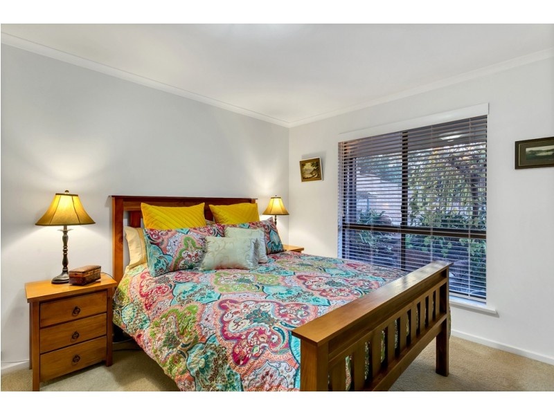 9 Rudge Close, Happy Valley SA 5159