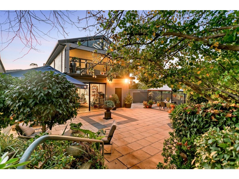 9 Rudge Close, Happy Valley SA 5159