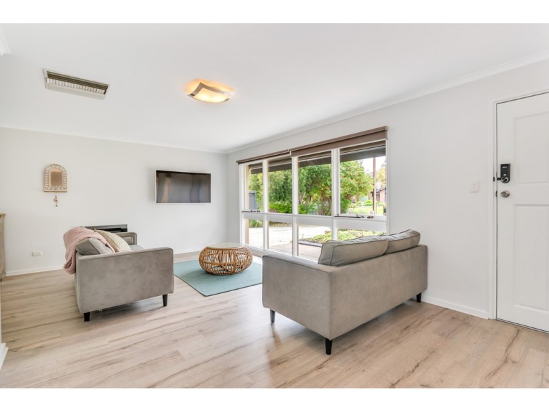 18 Dew Street, Aberfoyle Park SA 5159