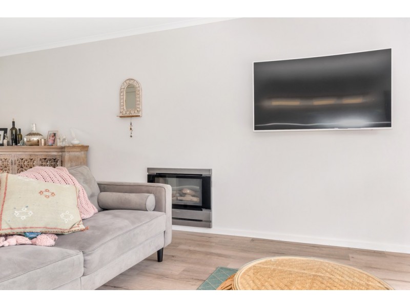 18 Dew Street, Aberfoyle Park SA 5159