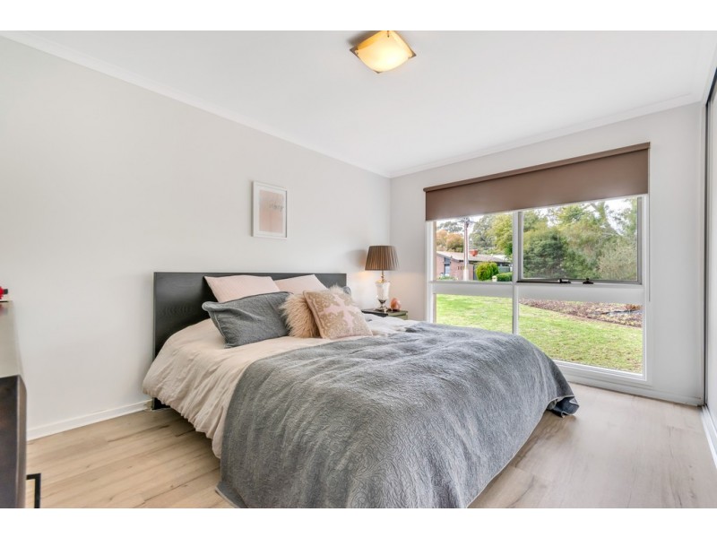 18 Dew Street, Aberfoyle Park SA 5159