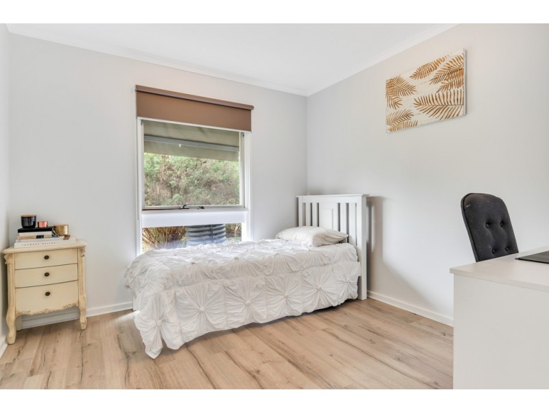 18 Dew Street, Aberfoyle Park SA 5159