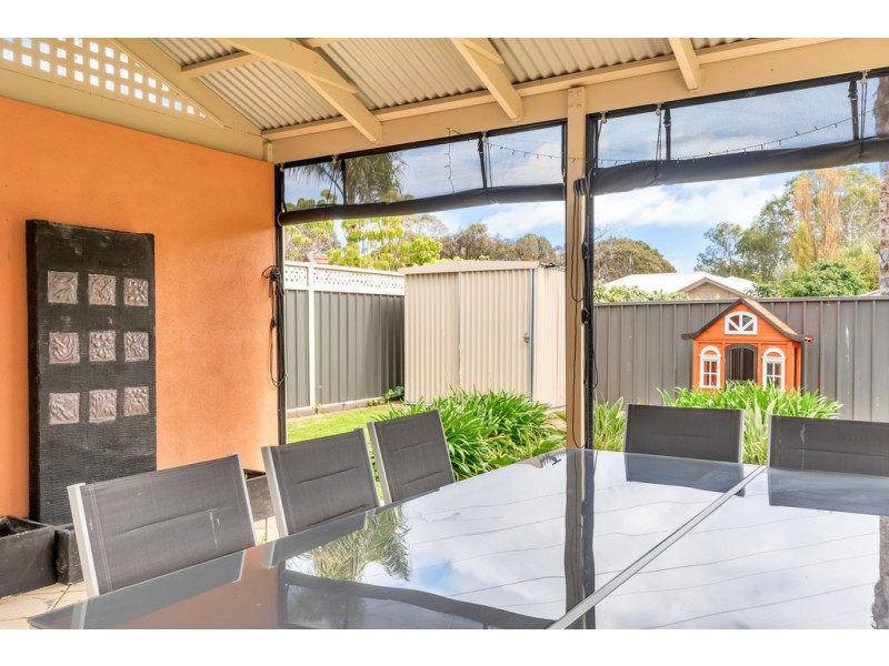 18 Dew Street, Aberfoyle Park SA 5159