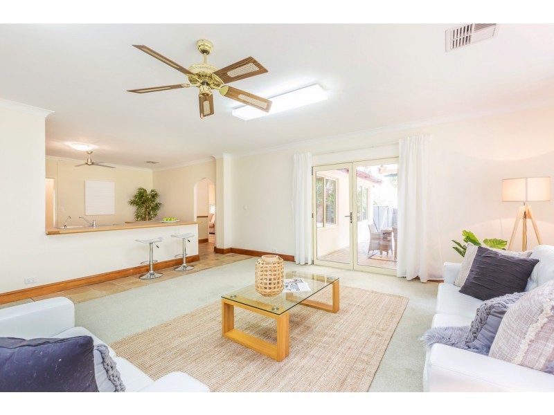 32 Meadow Avenue, Hawthorndene SA 5051