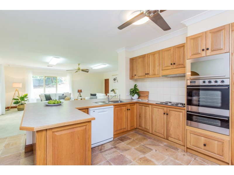 32 Meadow Avenue, Hawthorndene SA 5051