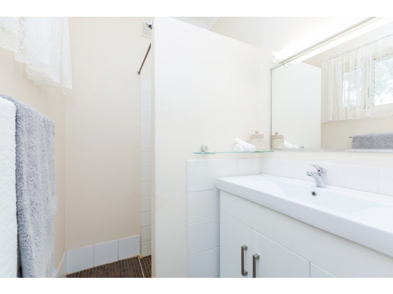 32 Meadow Avenue, Hawthorndene SA 5051