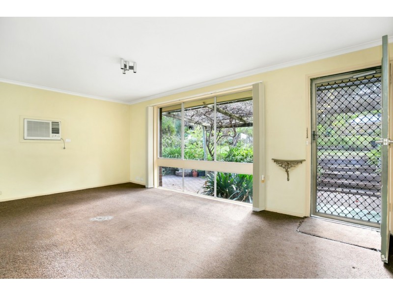 24 Hurds Hill Drive, Coromandel Valley SA 5051