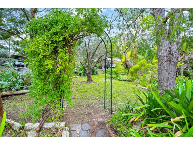 24 Hurds Hill Drive, Coromandel Valley SA 5051