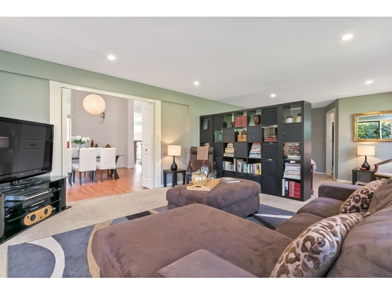 4 Jacaranda Drive, Coromandel Valley SA 5051