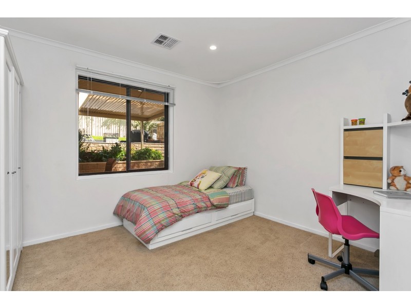 4 Jacaranda Drive, Coromandel Valley SA 5051