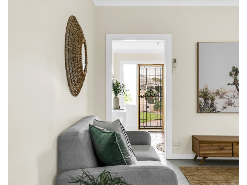4 Heathcote Street, Marion SA 5043