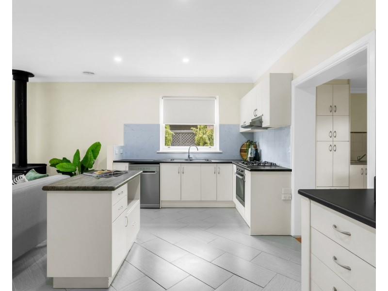 4 Heathcote Street, Marion SA 5043