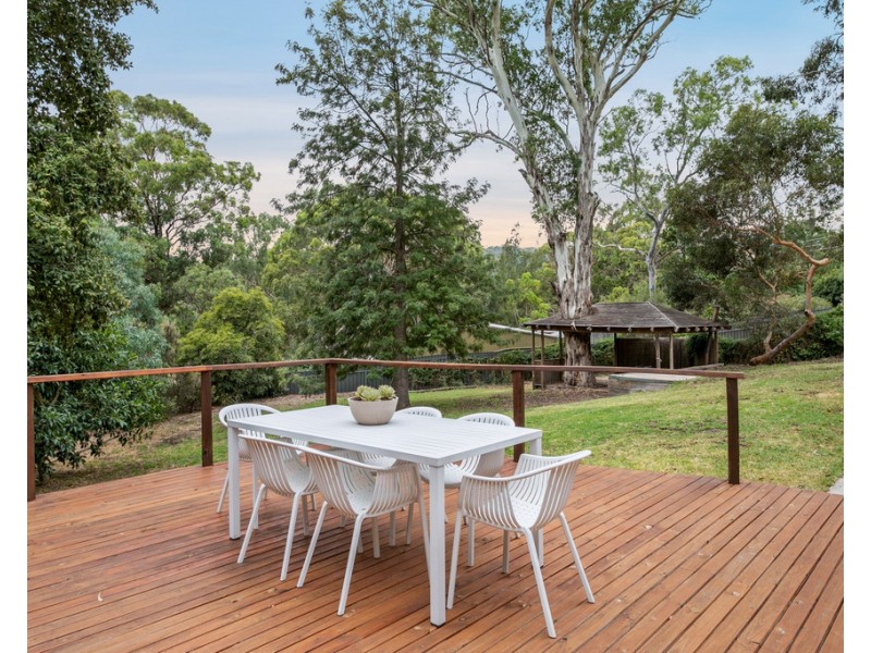 17 Boronia Avenue, Coromandel Valley SA 5051