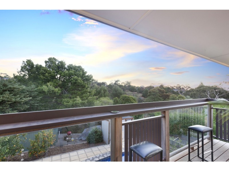 33 Glenwood Drive, Bellevue Heights SA 5050