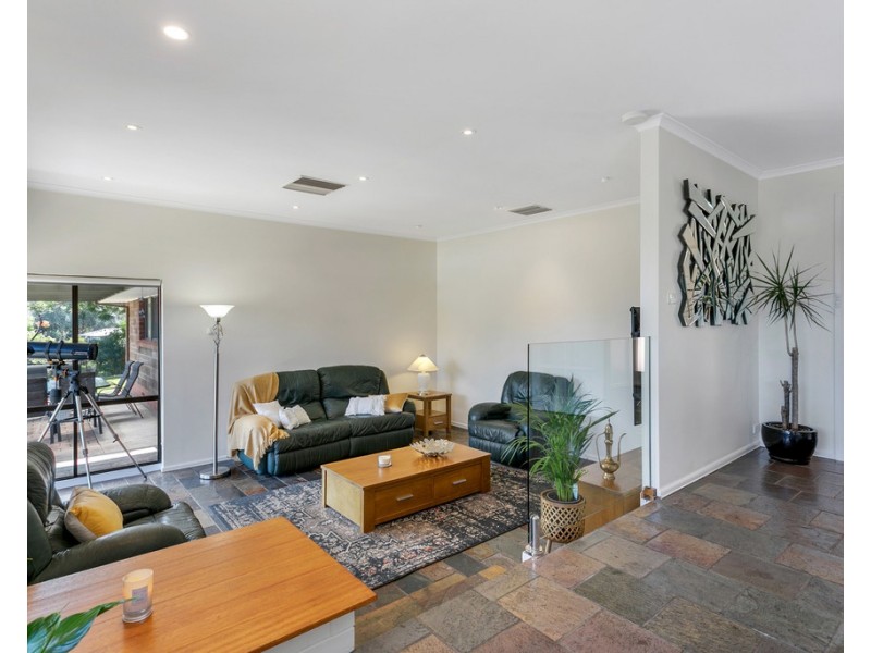 3 Barbara Crescent, Coromandel Valley SA 5051