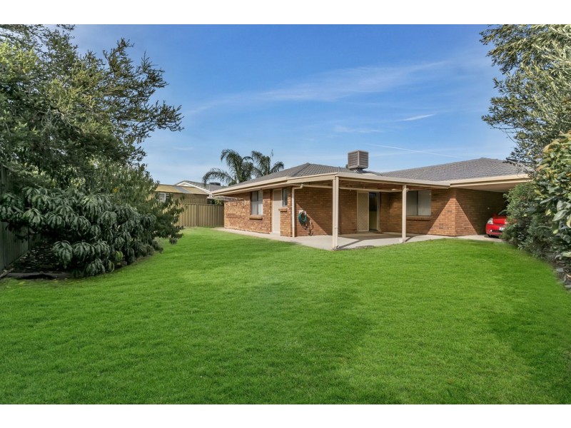 28 Fairhill Street, Hallett Cove SA 5158