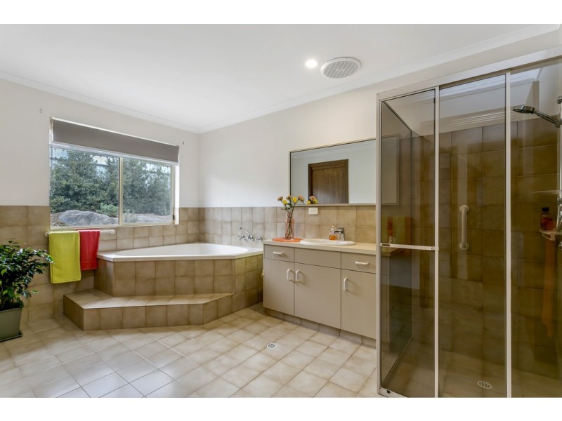 12 Fig Tree Lane, Aberfoyle Park SA 5159