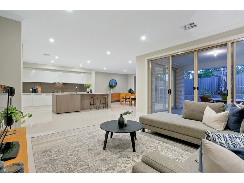 5 Corsair street, Flagstaff Hill SA 5159