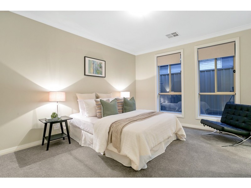 5 Corsair street, Flagstaff Hill SA 5159