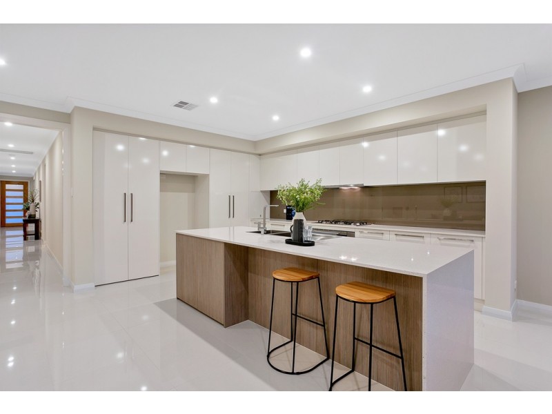 5 Corsair street, Flagstaff Hill SA 5159