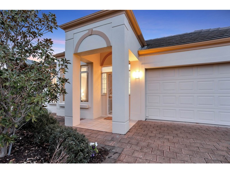 62 Sandalwood Crescent, Flagstaff Hill SA 5159