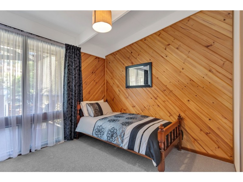 5 Gorelon Drive, Flagstaff Hill SA 5159