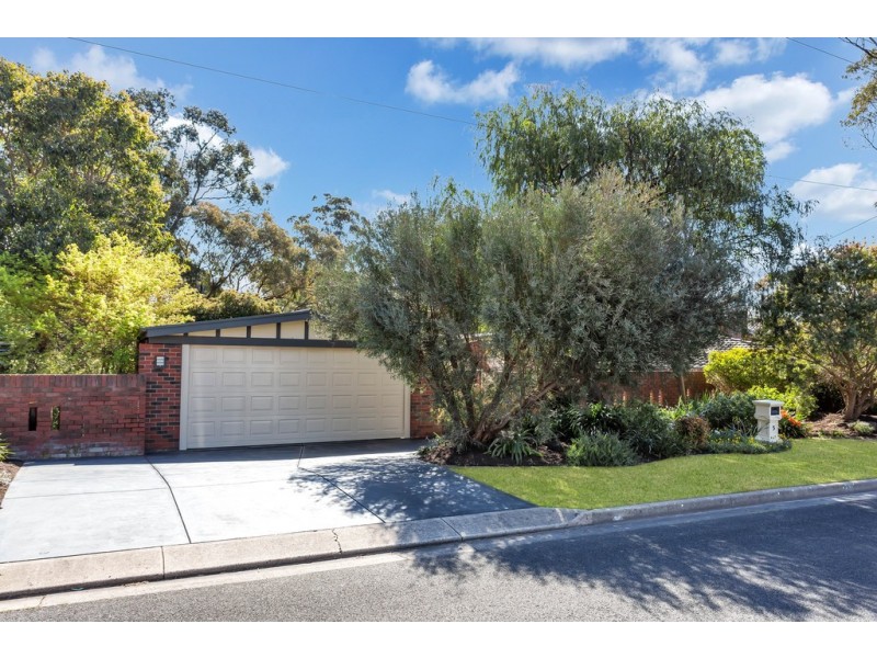 5 Gorelon Drive, Flagstaff Hill SA 5159