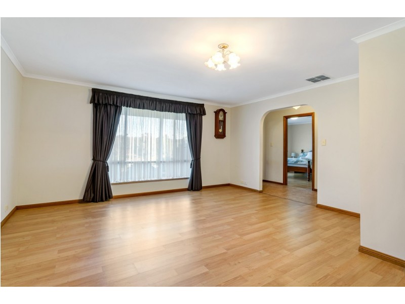 2 Shah Court, Flagstaff Hill SA 5159