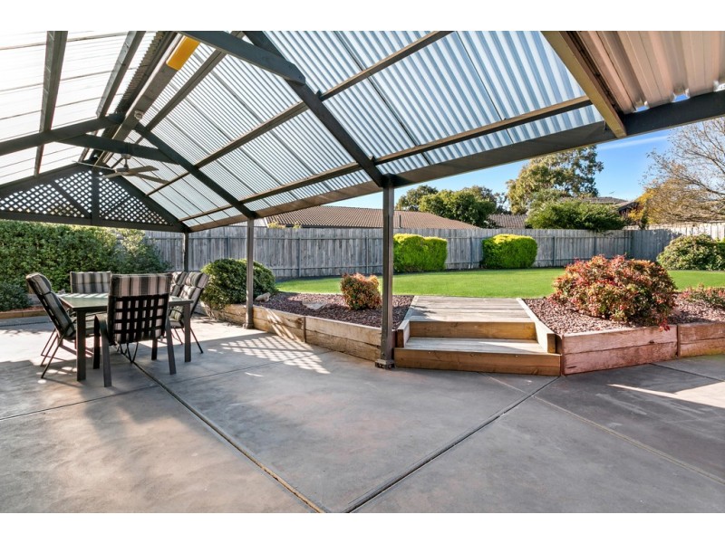 2 Shah Court, Flagstaff Hill SA 5159