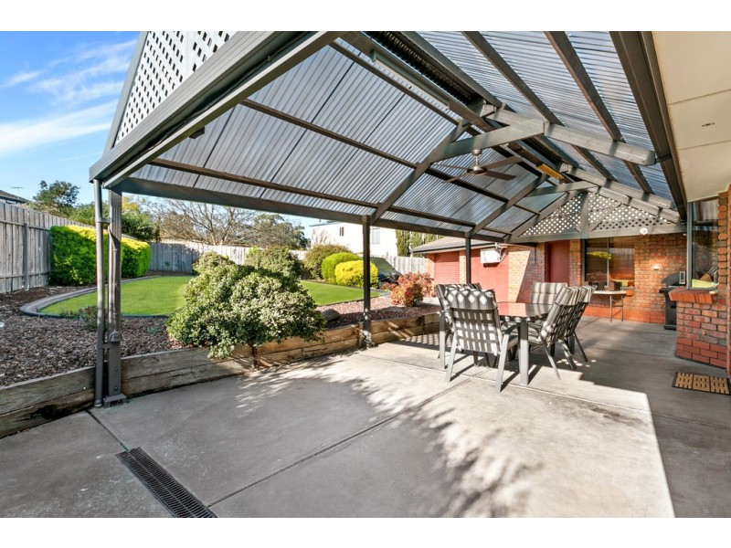 2 Shah Court, Flagstaff Hill SA 5159