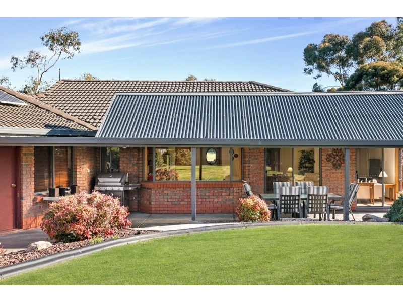 2 Shah Court, Flagstaff Hill SA 5159