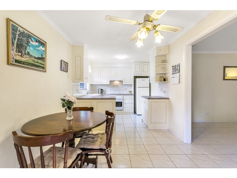 8 Maluka Drive, Happy Valley SA 5159