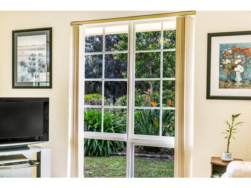 8 Maluka Drive, Happy Valley SA 5159