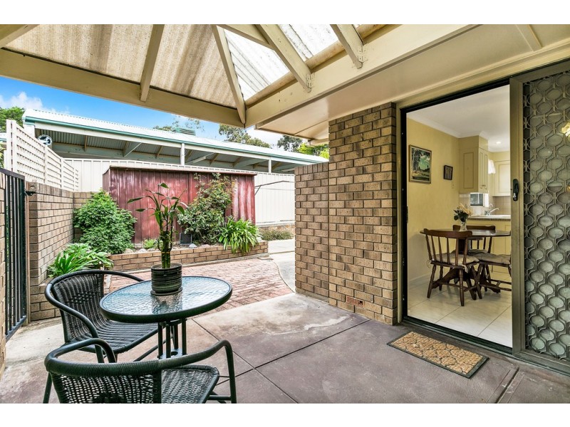 8 Maluka Drive, Happy Valley SA 5159