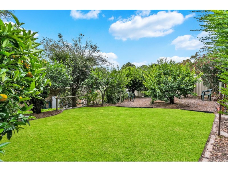 8 Maluka Drive, Happy Valley SA 5159