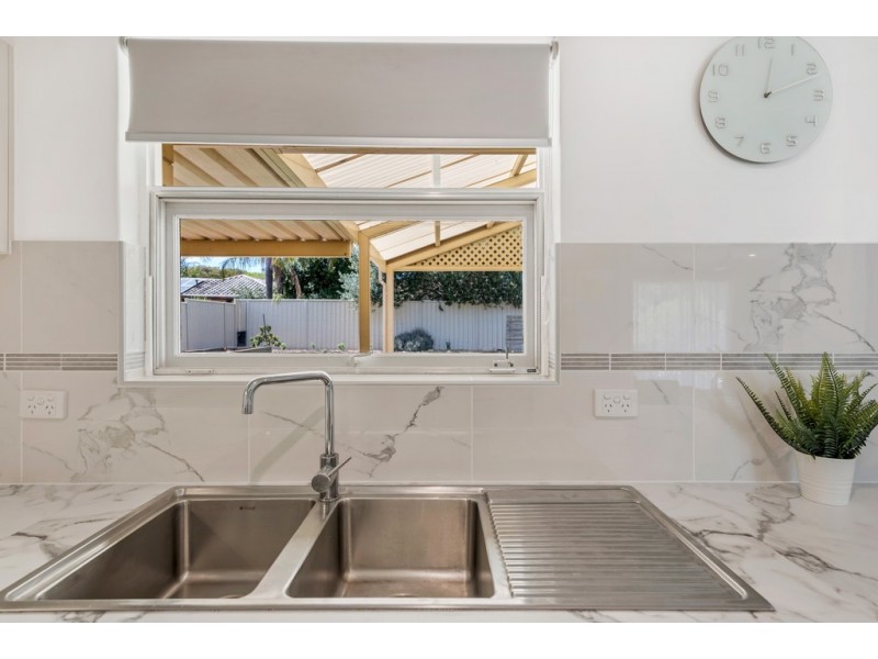 65 Regency Road, Happy Valley SA 5159