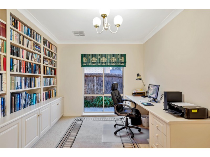 28 Ironbark Avenue, Flagstaff Hill SA 5159