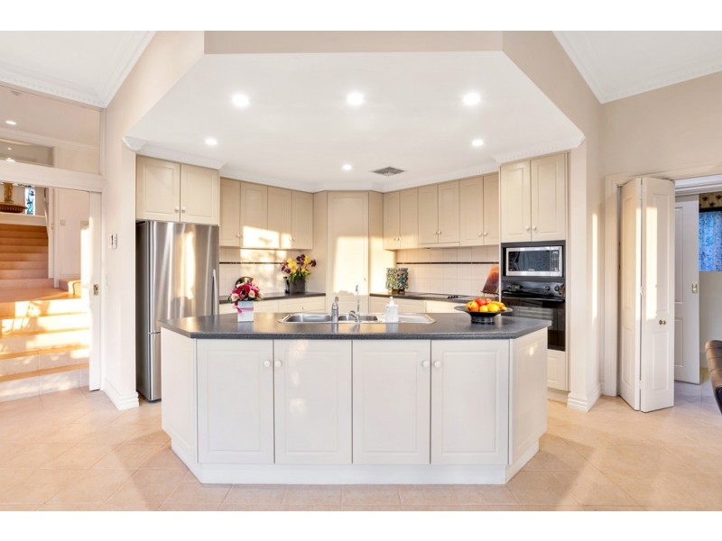 28 Ironbark Avenue, Flagstaff Hill SA 5159