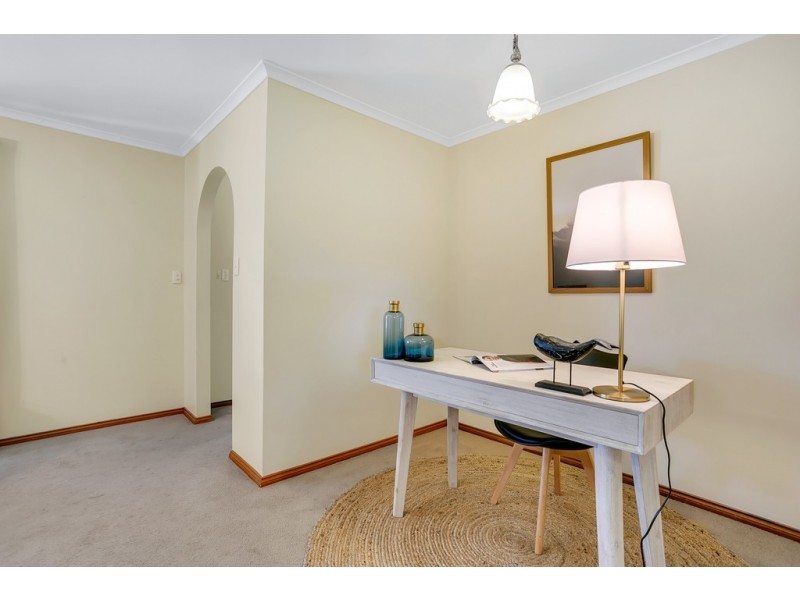 22 Paragon Avenue, Aberfoyle Park SA 5159