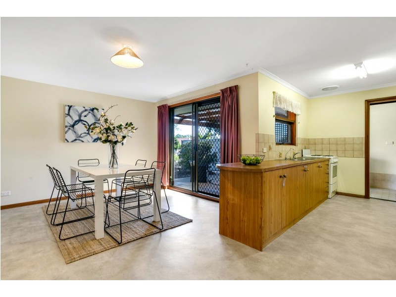 22 Paragon Avenue, Aberfoyle Park SA 5159