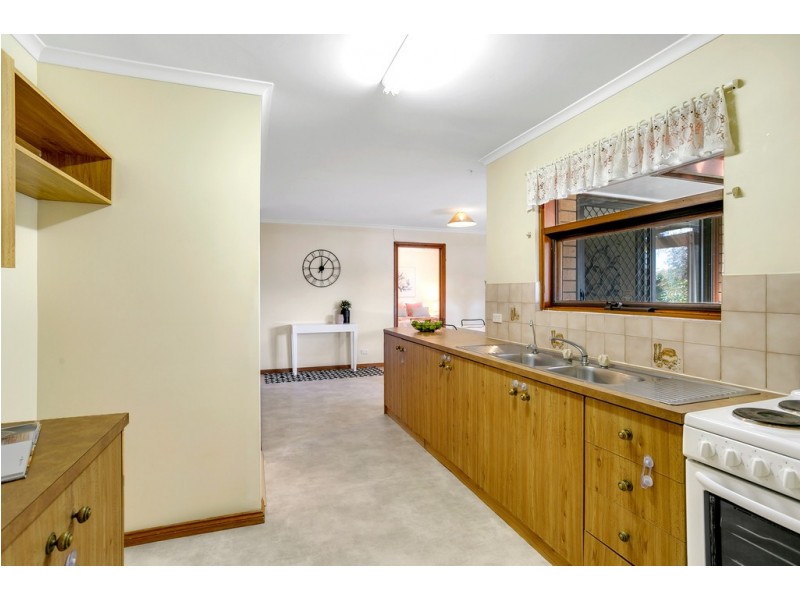 22 Paragon Avenue, Aberfoyle Park SA 5159
