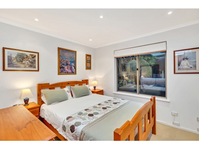 1 Malcolm Road, Flagstaff Hill SA 5159