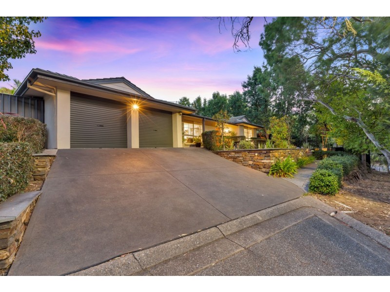 1 Malcolm Road, Flagstaff Hill SA 5159