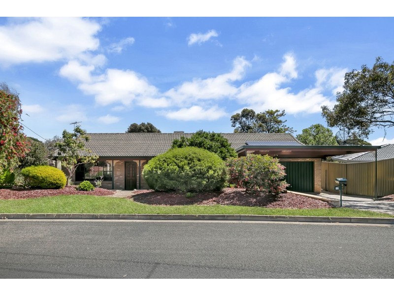 12 Leah Street, Aberfoyle Park SA 5159