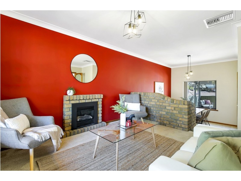 12 Leah Street, Aberfoyle Park SA 5159