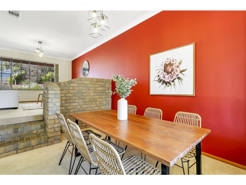 12 Leah Street, Aberfoyle Park SA 5159