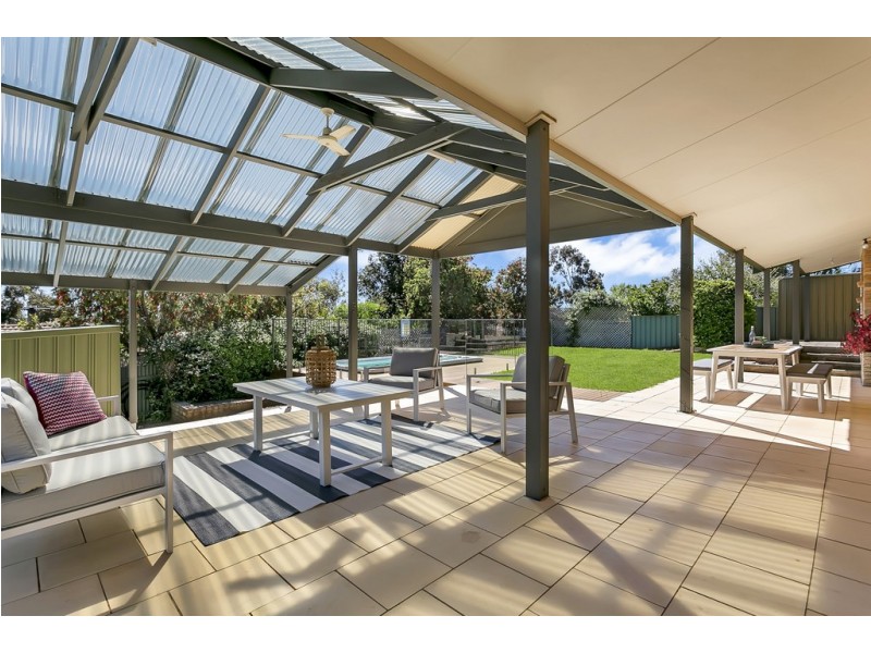 12 Leah Street, Aberfoyle Park SA 5159