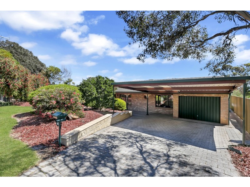 12 Leah Street, Aberfoyle Park SA 5159